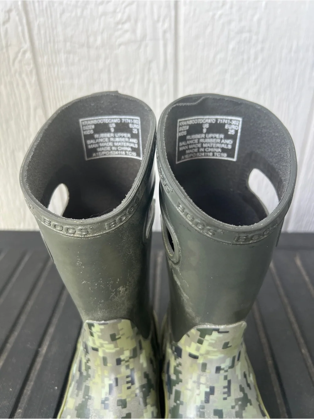 Bogs Toddler Kids Size 9 Green Camo Waterproof Rain Boots